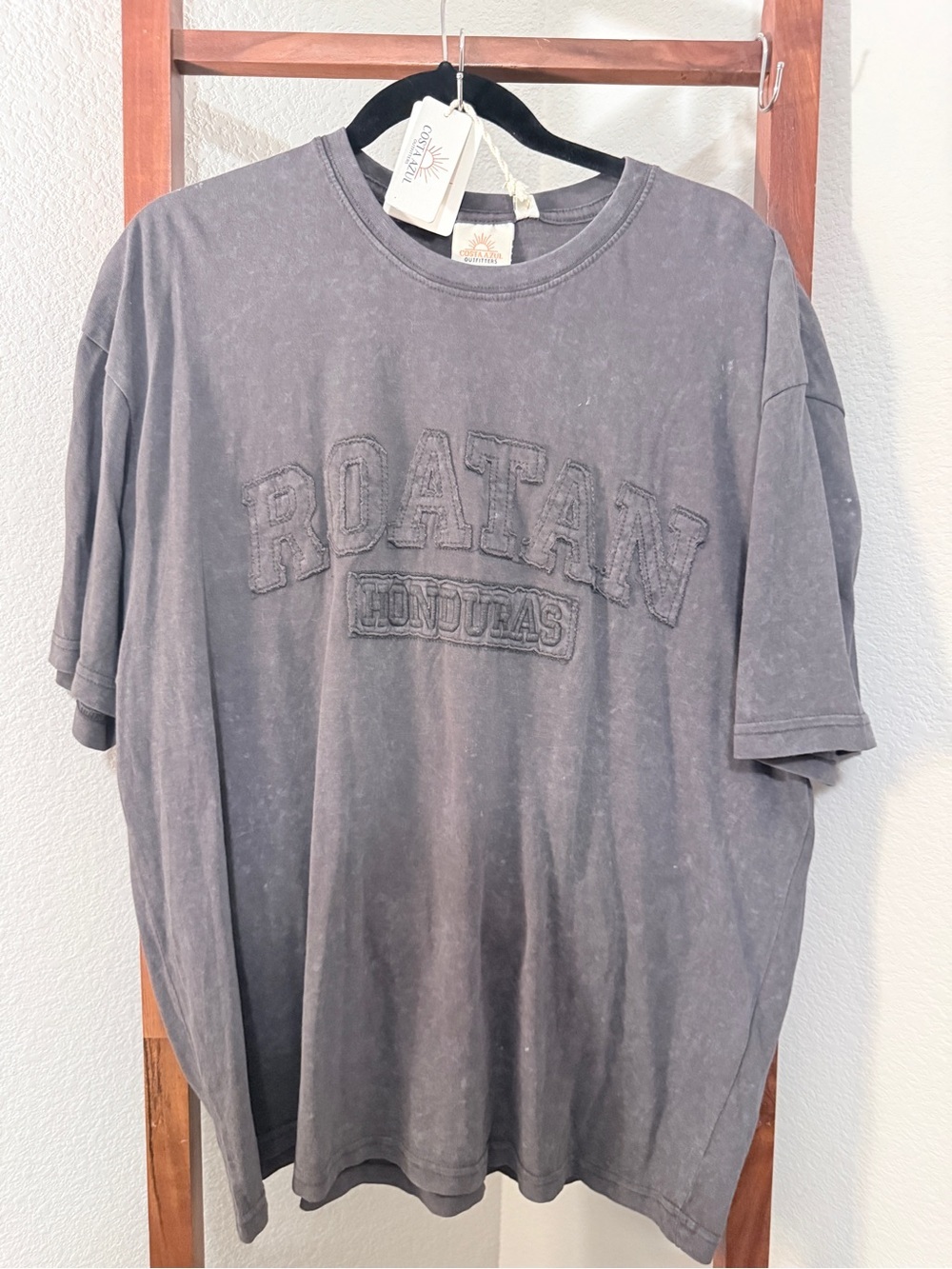 Roatan Honduras Travel Crusie Charcoal Graphic Tee Size XL NWT